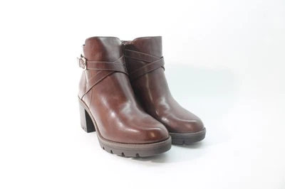 Botas con hebilla Naturalizer Madalynn para mujer muestra de piso Foto 1 de 4