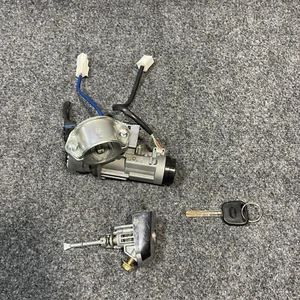2011-2013 KIA SORENTO STEERING IGNITION SWITCH LOCK CYLINDER WITH KEY OEM - Picture 1 of 12