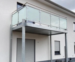 Balkonbau 4 m x 1,5 m Vorstellbalkon Anbaubalkon Stahl feuerverzinkt Glas - Bild 1 von 4