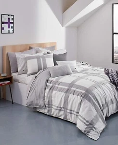 Lacoste Baseline Duvet Set Twin/TwinXL Micro Chip/White - Picture 1 of 5