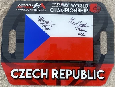 República Checa 2023 IFMAR 1:10 Off-Road World's Firmado Team Board XRay Xb2 Xb4 Foto 1 de 2