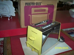 Vintage HARVEST GOLD Proctor-Silex 2 Slice Toaster Never Used - Picture 1 of 7