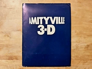 Amityville 3D 3-D 1983 Movie Press Kit with 3 S/W Promo Photos - Horror - Bild 1 von 5