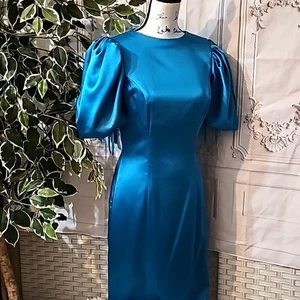 Mac Duggal IEENA Satin Puffärmel tailliertes Kleid 4 - Bild 1 von 15