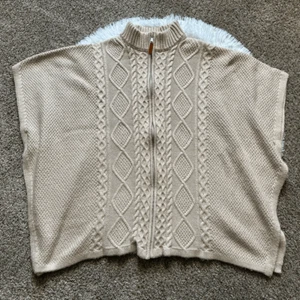 Cupcakes & Cashmere Classic Sweater Poncho Oversized Zip Front Womens Size Small - Picture 1 of 9