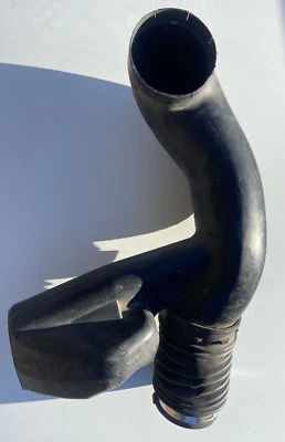 1999-2006 Chevrolet Silverado 1500 Engine Air Intake Hose Used OEM 25318711 Foto 1 de 4