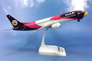 28CM 1:130 Risesoon NOK AIR Boeing 737-400 Passenger Airplane ABS Plastic Model - Picture 1 of 3