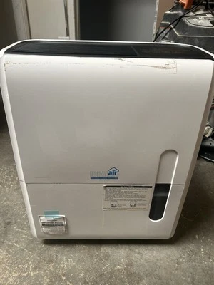 Deshumidificador de aire ideal HGC700829 HASTA 120 pintas por día 7A/115V Foto 1 de 4