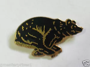 Black Bear Running Pin - Picture 1 of 1