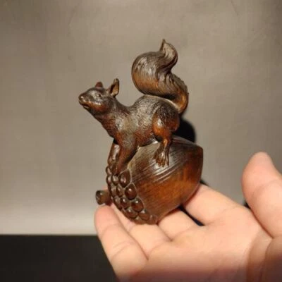 vintage carved wooden squirrel figurine decoration wood statue Boxwood Pinecone - Image 1 of 4