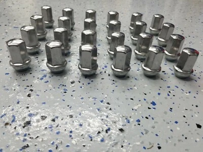 Chevy Silverado Suburban Tahoe Avalanche Factory OEM Chrome 14x1.5 Lugs Lug Nuts - Image 1 of 4