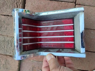 1966 AMC Rambler Rebel Classic левый задний задний задний фонарь со стороны водителя заводской изготовитель оборудования  - Изображение 1 из 4