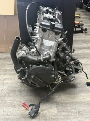 Motor Honda CBR 1000RR 2012-2015 Woodcraft 4 k millas limpio 12 13 14 15 Foto 1 de 4