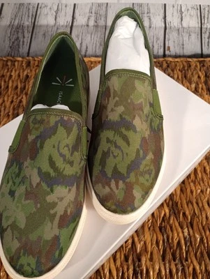 Nuevo en Caja Mocasín Isaac Mizrahi Daphney Verde Oliva Tela Floral Sin Cordones Talla 9.5M Foto 1 de 4