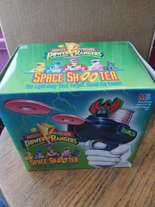 Mighty Morphin Power Rangers Space Shooter 1994 ¡NUEVO EN CAJA! NUNCA USADO. - Imagen 1 de 5