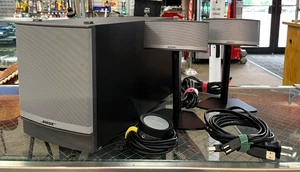 Multimedialny system głośników Bose Companion 5 do laptopa lub komputera do gier - Zdjęcie 1 z 15