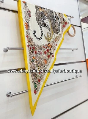 Sallys 70% Cashmere & 30% Silk Large Wrap Scarf Jungle Print Triangle Shawl - Image 1 of 4