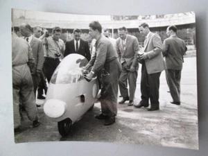 Fotos B/N Bronzefigur Moto Zündapp Tragkraft Auf Platine von Monza Bj 1965 - Bild 1 von 1