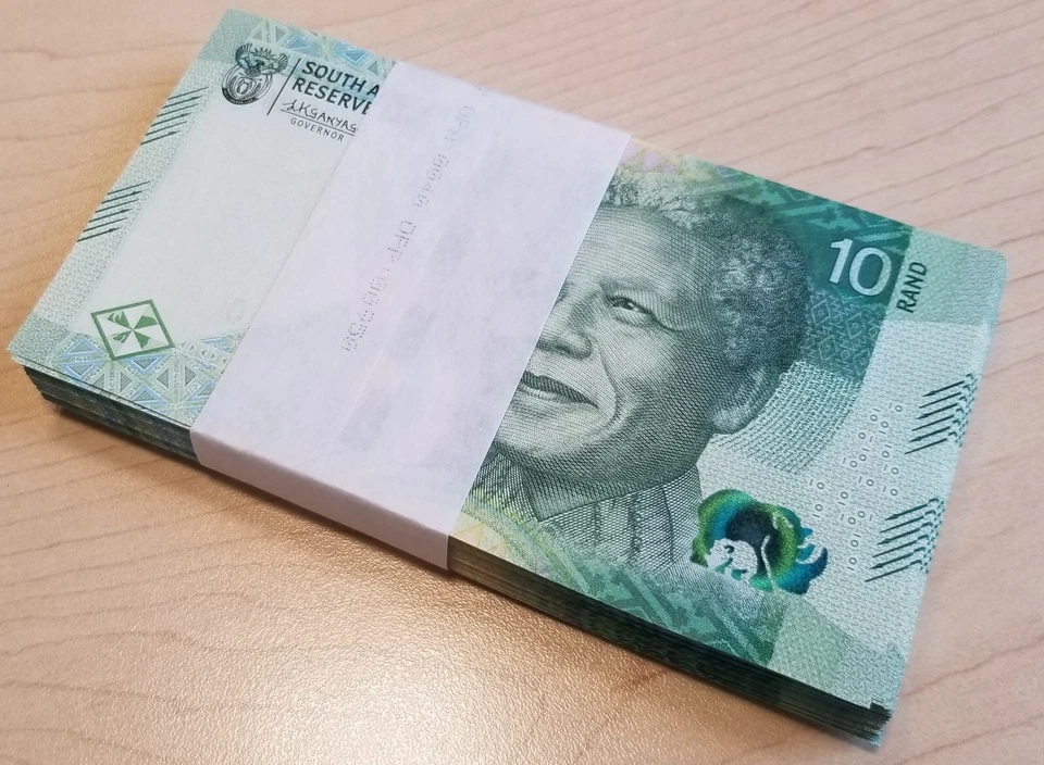 South Africa 100x 10 Rand 2023 UNC "Kganyago" FULL BUNDLE - Image 1 of 1