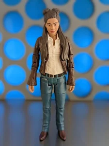 Doctor Who Yaz Khan Friends & Foe of the Thirteenth 13th Dr 5" Figure - Picture 1 of 7