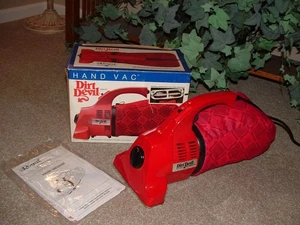 Aspirapolvere manuale vintage NOS USA Royal Dirt Devil 103 *NUOVO* in scatola - Foto 1 di 10