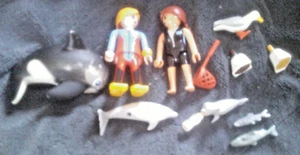 12 Geobra Playmobil 2 diver Figures 10 sealife accessories Vtg 1990's - Picture 1 of 4