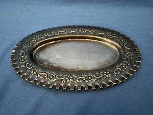 Vajilla vintage enchapada en plata hecha en Inglaterra con bordes festoneados - Imagen 1 de 9
