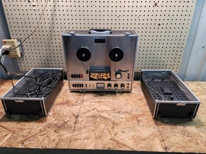 Teac A - 1600U Suitcase Style Reel To Reel Tape Player w/ Big Built in Speakers - Picture 1 of 15