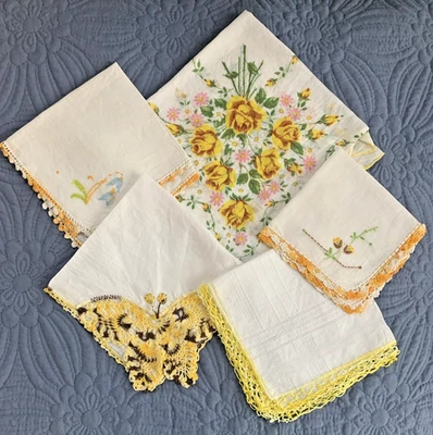 Винтажный носовой платок лот желтые цветы вышитые вязаные края - Изображение 1 из 4