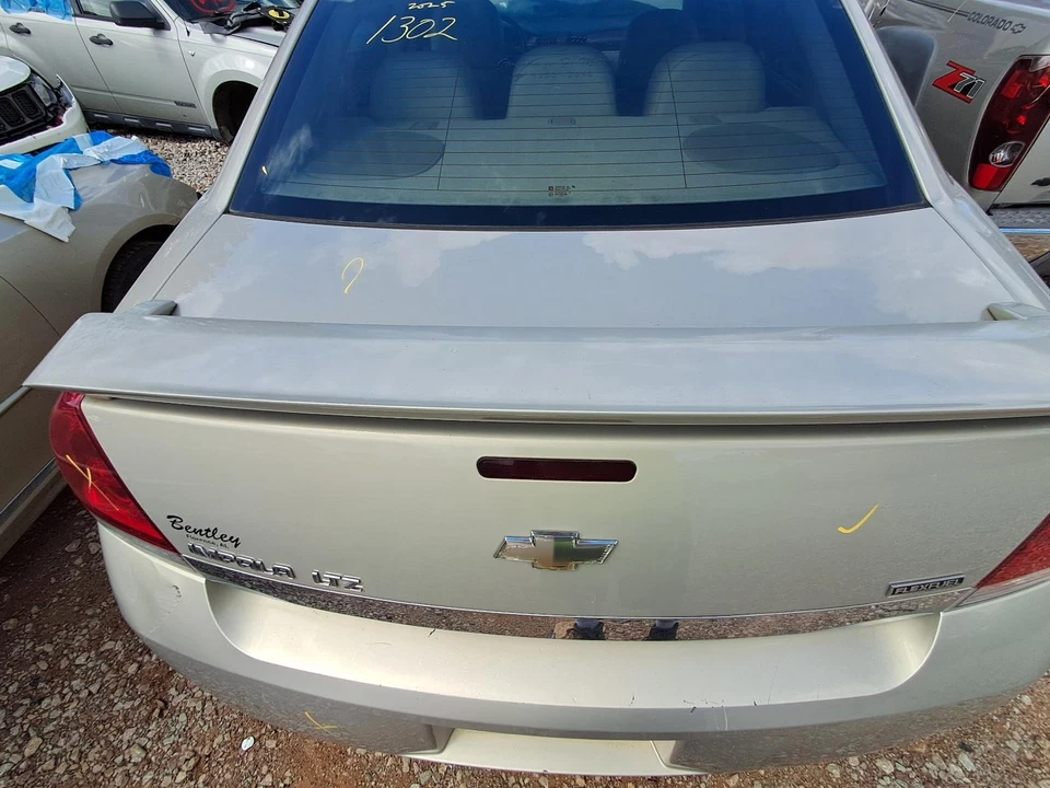 Used Deck Lid fits: 2011 Chevrolet Impala w/spoiler Grade A Foto 1 de 4