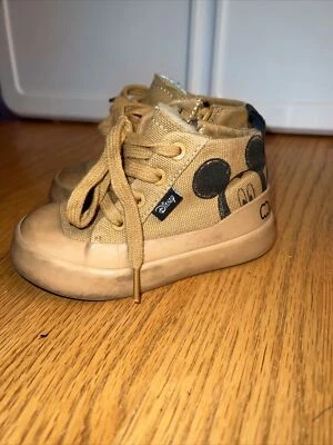 ZARA Disney Mickey Mouse Marrón Zapatillas altas Zapatos Talla 6.5 Niño pequeño EU 21 Foto 1 de 4