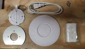 Unifi AP AC Lite Access Point - US Version - Zdjęcie 1 z 7