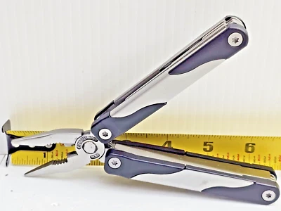 Navaja de bolsillo multiherramienta de acero inoxidable Winchester - Ultimate Fishing Companion Foto 1 de 4