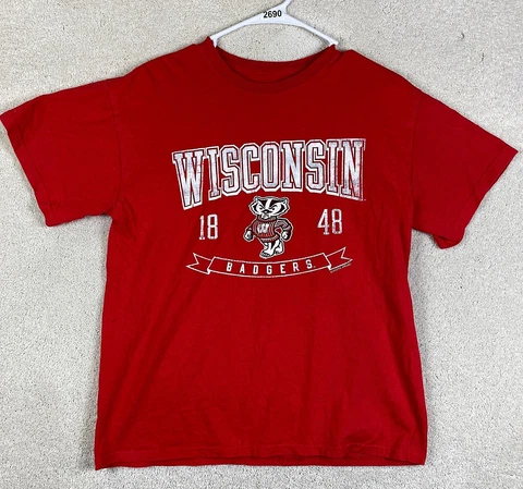 Wisconsin Badgers Medium T Shirt NCAA Size Medium Red Short Sleeve Shirt Size Cover