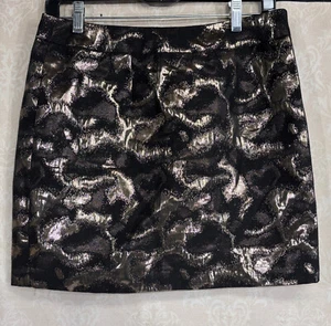 Falda pequeña de mujer Forever 21 dorada con estampado metálico - Imagen 1 de 8