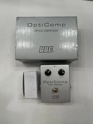 BBE Sound Inc. Opti Comp Compresor Óptico Raro Pedal Efecto Guitarra + Caja Foto 1 de 4