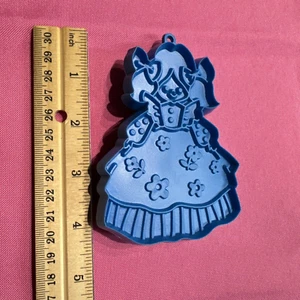 Hallmark Vintage Plastic Cookie Cutter  Girl In Blue Dress VA-3 - Picture 1 of 3