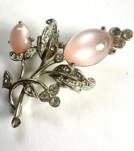 VTG Petal Pink Moonglow Rhinestone Thermoset Flower Brooch -possible early Coro - Picture 1 of 6
