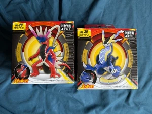 Pokemon Moncolle EX ML-29&ML-30 Koraidon&Miraidon Set Figuras Takara Tomy!!! - Imagen 1 de 5