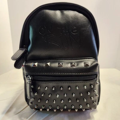 Nueva Mochila On The Run Cirque Du Soleil Negra Gótica Motociclista Foto 1 de 4