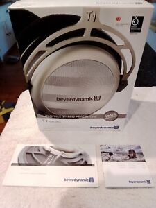Beyerdynamic T1 - 1st generation Stereo Headphones