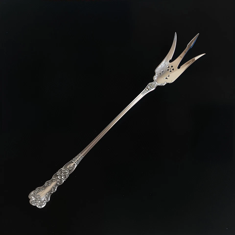 Tenedor de lechuga Gorham Sterling Buttercup A. Stowell & Co. alrededor de 1900 con monograma Foto 1 de 4