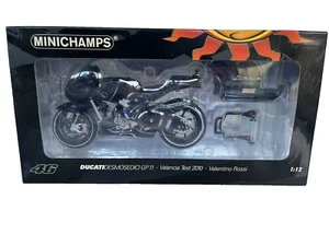 Minichamps 1/12 Valentino Rossi Ducati Valencia Test 2010 Edición Limitada 4999 piezas. - Imagen 1 de 9