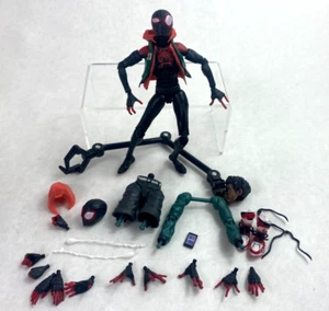 SV Spider-Man Miles Morales Into the Spider Verso Figura Centinela Completa - Imagen 1 de 2
