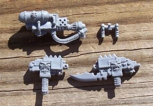 40K Chaos Space Marines Vehicle Upgrade Combi Bolter/Flamer Bits - Picture 1 of 1