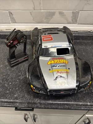 traxxas slash 2wd - Image 1 of 3