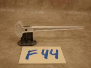 F44B VINTAGE PLASTIC O SCALE RR CROSSING GATE - Picture 1 of 1