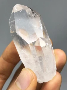 Reiki Charged Quartz Natural Point Brazil 1.8oz! Q28 - Picture 1 of 12