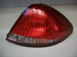 FITS FORD TAURUS SEDAN 04 05 06 07 TAIL LIGHT TYC RH FREE SHIPPING - Picture 1 of 4