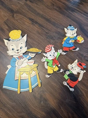 Vintage Dolly Toy Co 3 Little Kitten & Mama Cat Nursery Rhyme Mittens Wall Decor - Image 1 of 4